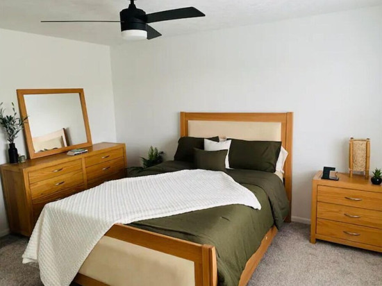 Spacious updated CWS/Corporate rental 4 BR|2.5 BA