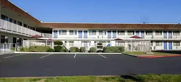 图洛克丽笙酒店公园客栈(Super 8 by Wyndham Turlock)图片