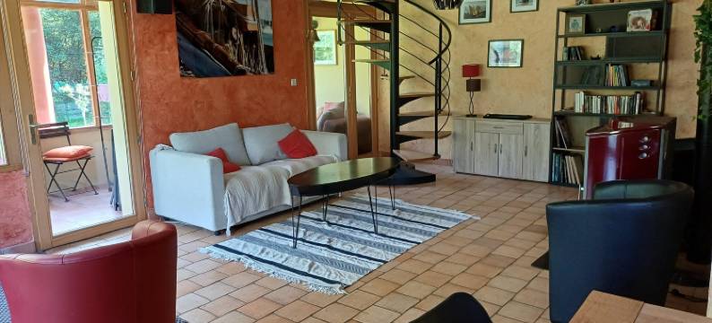 House in Brittany near Coastal Beaches图片