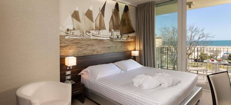里米尼郎格梅尔美居酒店(Mercure Rimini Lungomare)图片