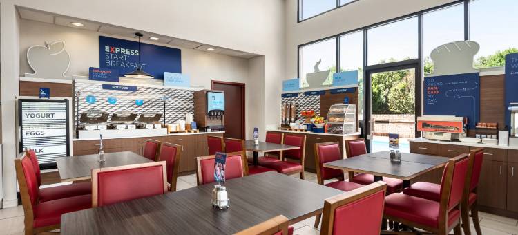 Holiday Inn Express 温彻斯特南斯蒂芬斯市(Holiday Inn Express WINCHESTER SOUTH STEPHENS CITY by IHG)图片