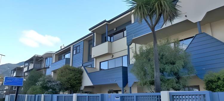 湖畔公寓(Lakefront Apartments,18 Lake Esplanade Road)图片