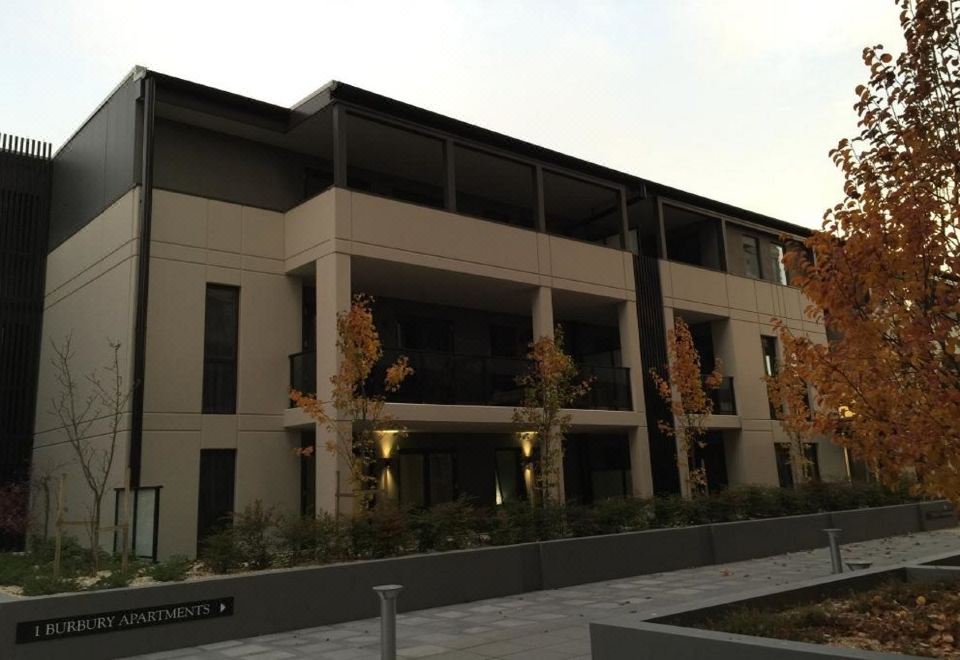 Burbury Hotel Over view