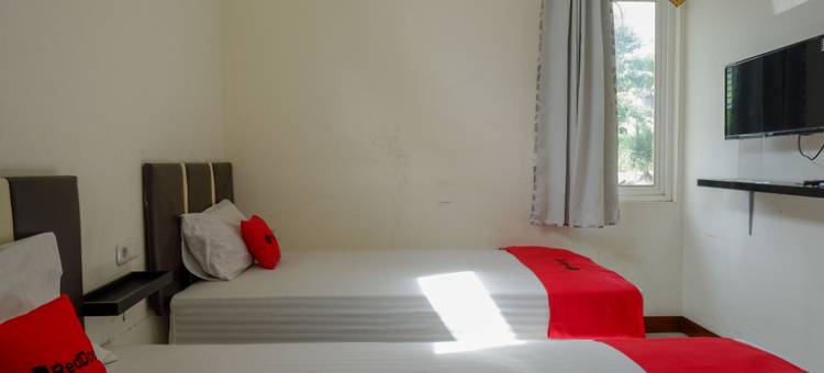 红多兹酒店@卡朗普洛索2号(RedDoorz at Karangploso 2)图片