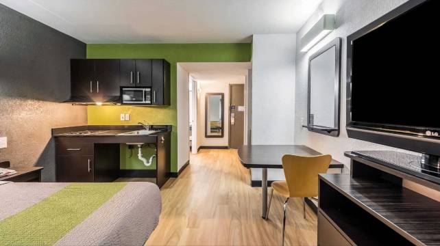 印第安纳波利斯 6 号开放式公寓酒店 - 印第安纳(Studio 6 Indianapolis, IN)