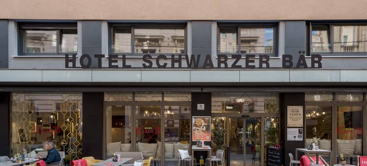 施瓦茨巴尔酒店(Hotel Schwarzer Bär)图片