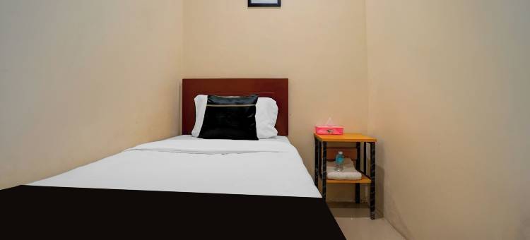 Townhouse Oak靠近RSUD Dr. Zainoel Abi(Townhouse Oak near RSUD Dr. Zainoel Abidin formerly Poma Hotel)图片