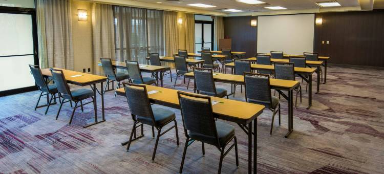 斯克兰顿蒙泰奇山万怡酒店(Courtyard by Marriott Scranton Montage Mountain)图片