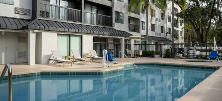 东奥兰多/UCF区万怡酒店(Courtyard Orlando East/UCF Area)图片