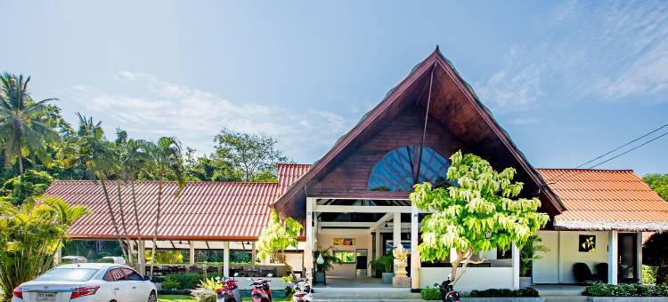 奈汉海滩度假村(Naiharn Beach Resort)图片