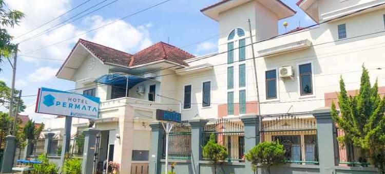 佩尔玛塔玛杰南酒店(Hotel Permata Majenang)图片
