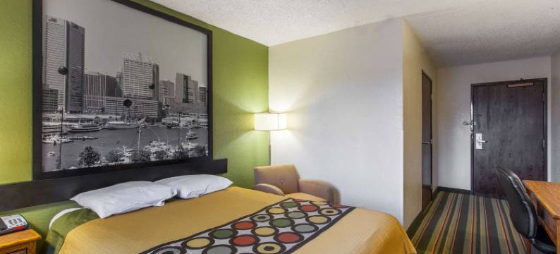 大学公园市华盛顿特区地区速8酒店(Super 8 by Wyndham College Park Wash DC Area)图片