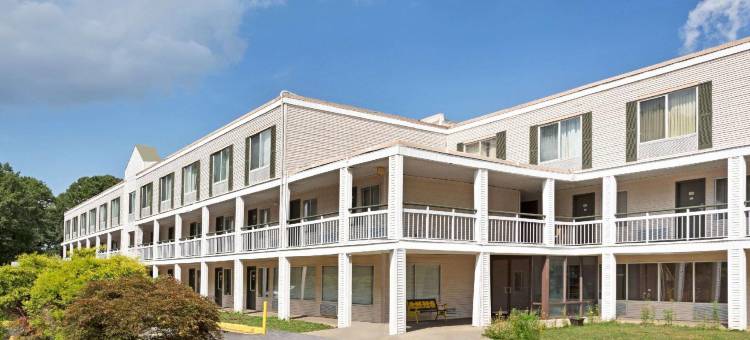 科利奇帕克亚特兰大机场南呗盟酒店(Baymont by Wyndham College Park Atlanta Airport South)图片