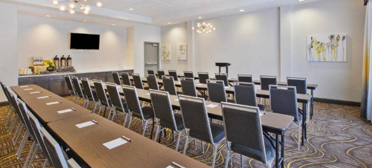 北匹兹堡蔓越莓贝斯特韦斯特优质酒店(Best Western Plus Cranberry-Pittsburgh North)图片