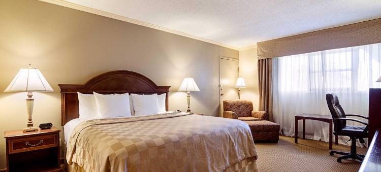 加登城US-83号公路凯隆酒店(Clarion Inn)图片