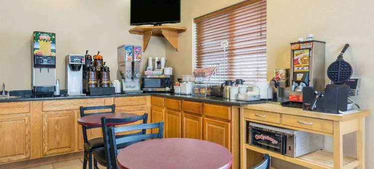 吉列特速8酒店(Super 8 by Wyndham Gillette)图片