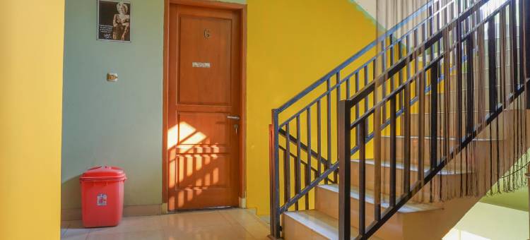 红多兹酒店-近克芒广场(RedDoorz Near Kemang Square)图片