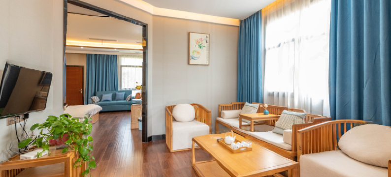 美人鱼假日酒店(镇江方山湖店)图片