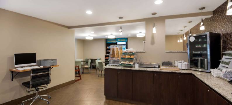 市中心凯隆波因特酒店(Clarion Pointe Downtown)图片