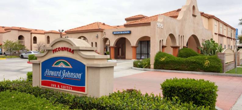 皮科里韦拉豪生套房酒店(Howard Johnson Hotel & Suites by Wyndham Pico Rivera)图片