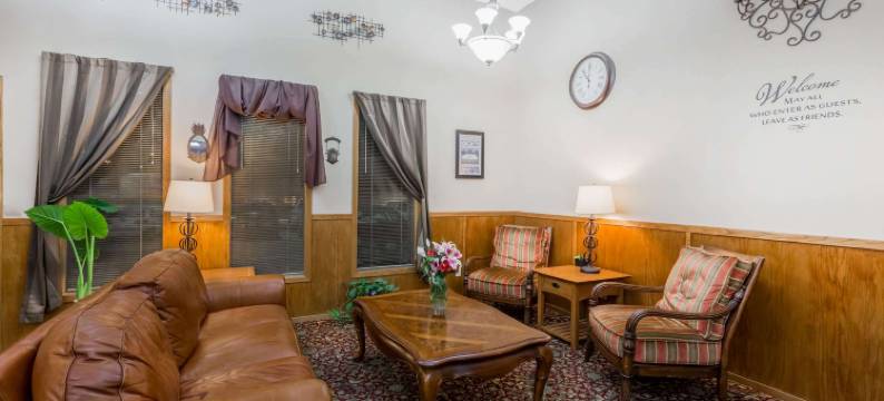 曼哈顿温德姆速8酒店(Super 8 by Wyndham Manhattan KS)图片