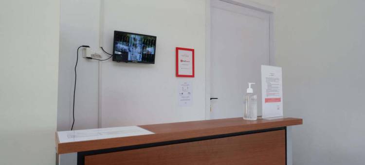 红多兹酒店-近三宝垄武吉萨里(RedDoorz Near Bukitsari Semarang)图片