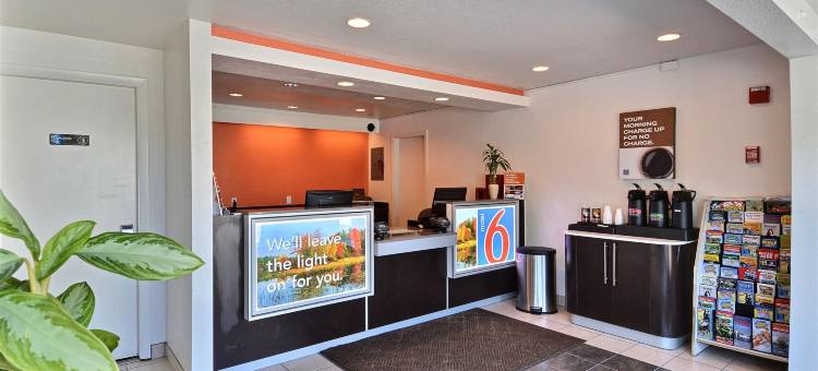 纳舒厄6号汽车旅馆(Motel 6 Nashua, NH - North)图片