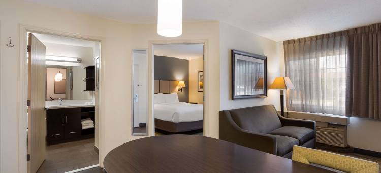 得梅因索纳斯塔简单套房酒店(Sonesta Simply Suites des Moines)图片