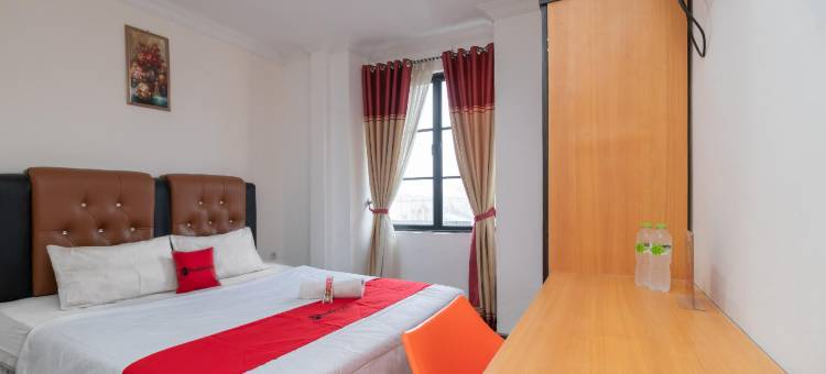 红多兹酒店-近北干巴鲁安迪尼RSIA(RedDoorz Near Rsia Andini Pekanbaru)图片