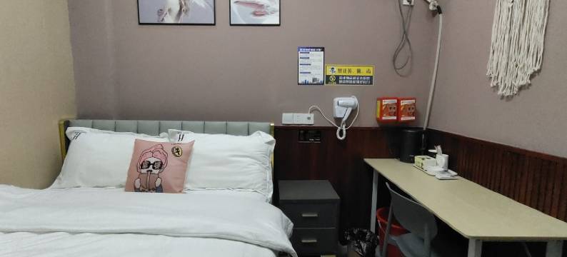 七小月民宿(丁墙路分店)图片