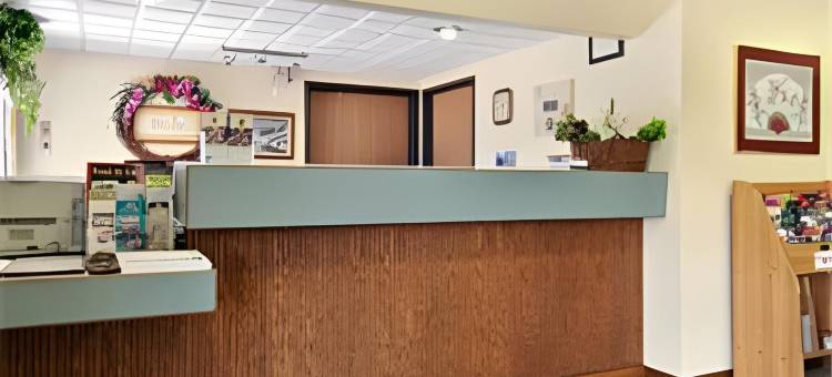 丰第拉克速8酒店(Super 8 by Wyndham Fond du Lac)图片