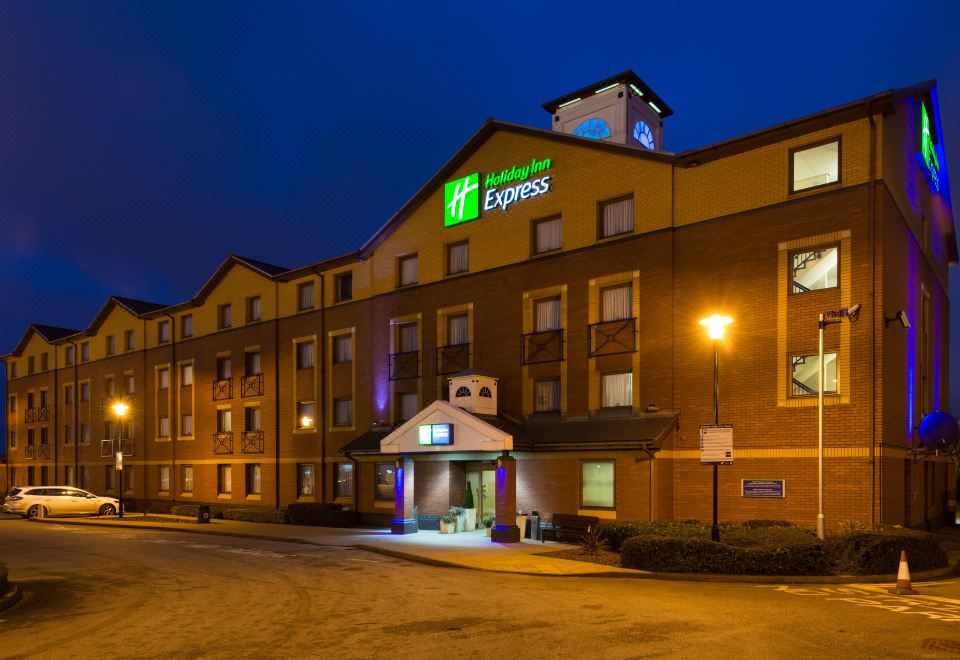 Holiday Inn Express STOKE ON TRENT by IHG Over view