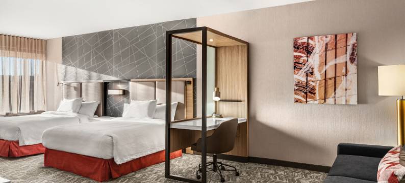 曼诺米尼福尔斯春希尔套房酒店(SpringHill Suites Menomonee Falls)图片