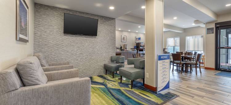 圣克莱斯维尔贝斯特韦斯特套房酒店(Best Western St. Clairsville Inn  Suites)图片