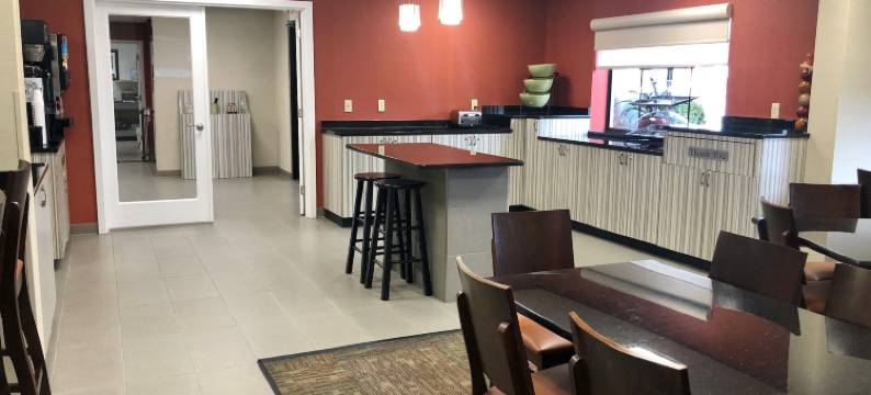 芒特斯特灵温德姆华美达酒店(Ramada Limited Mount Sterling)图片