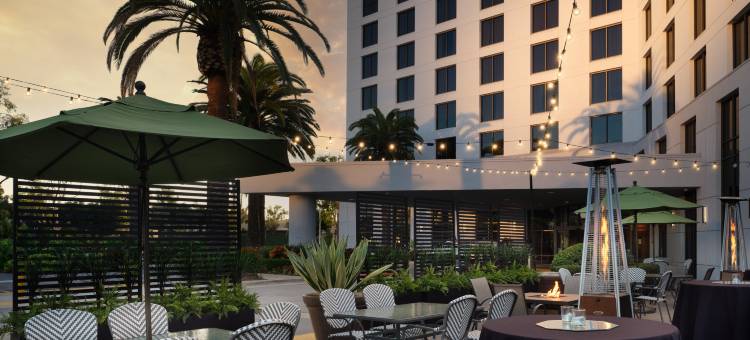 欧文斯北克特姆逸林酒店(DoubleTree by Hilton Irvine Spectrum)图片