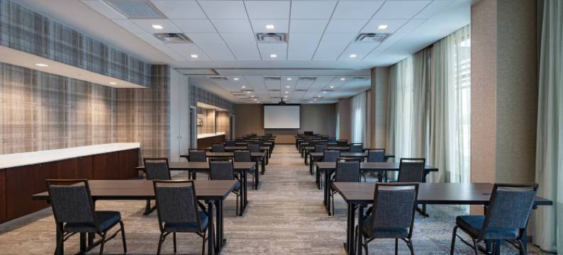 Courtyard Dallas Grand Prairie图片