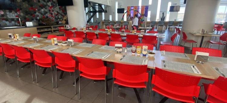 蒙特雷阿波达卡机场区温德姆华美达安可酒店(Ramada Encore by Wyndham Monterrey Apodaca Zona Aeropuerto)图片