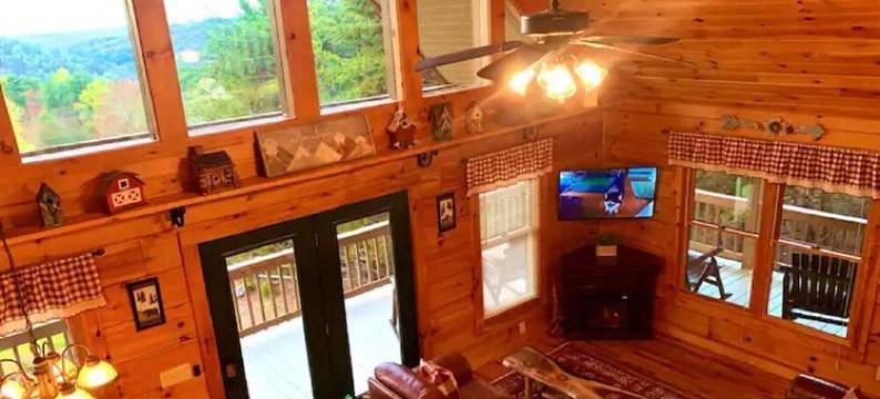 Mountain Views / Golf / Hot Tub / Cozy Cabin!图片