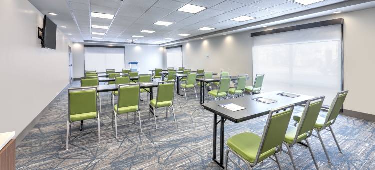 智选假日套房酒店-穆尔(Holiday Inn Express & Suites Moore)图片