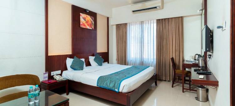 查塔里酒店(Hotel Chaitali - Pure Veg)图片