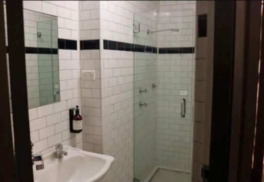 Darlo Bar Darlinghurst Hotel Overview