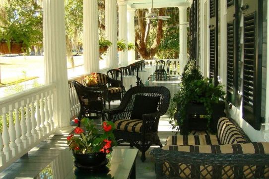 Rhett House Hotel Overview