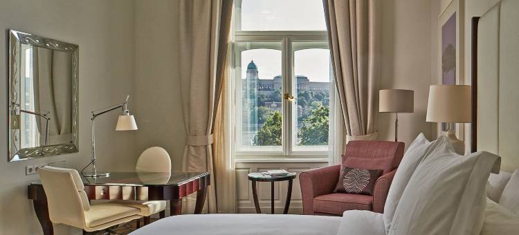 布达佩斯格雷沙姆宫殿四季酒店(Four Seasons Hotel Gresham Palace Budapest)图片