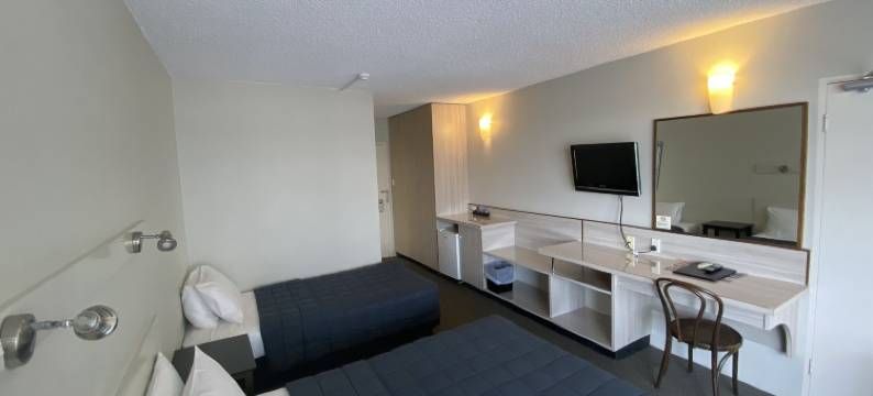 东港汽车旅馆(East Port Motor Inn)图片