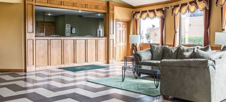 I-74 莫顿凯艺酒店(Quality Inn Morton at I-74)图片