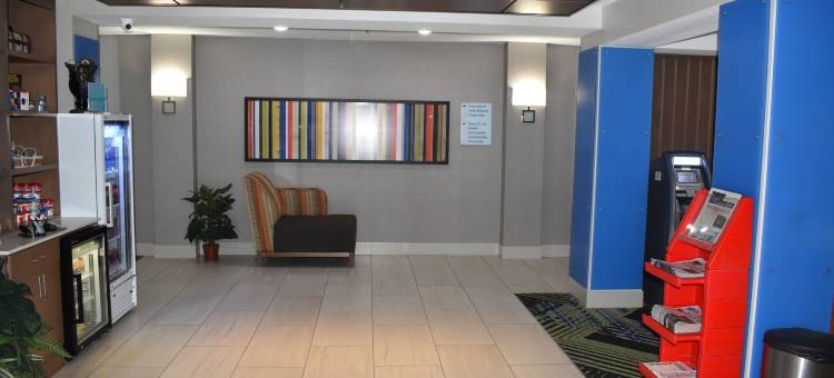 智选假日套房酒店麦克弗森 by IHG(Holiday Inn Express & Suites Mcpherson by IHG)图片