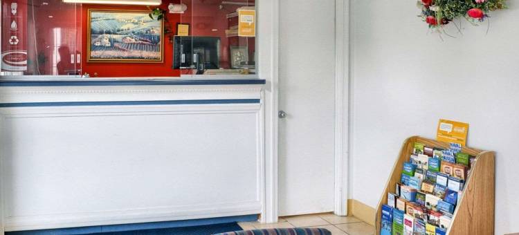 伊康旅馆(Econo Lodge)图片