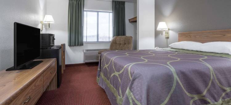 丰第拉克速8酒店(Super 8 by Wyndham Fond du Lac)图片