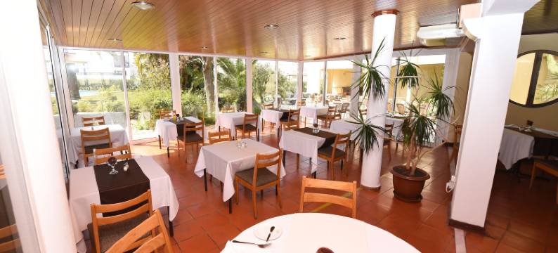 普拉伊亚洛塔度假村 - 公寓酒店(Praia da Lota Resort – Beachfront Apartments)图片